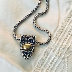 BRIGHTO 2sided necklace-pearl/goldtone oval 18” !!